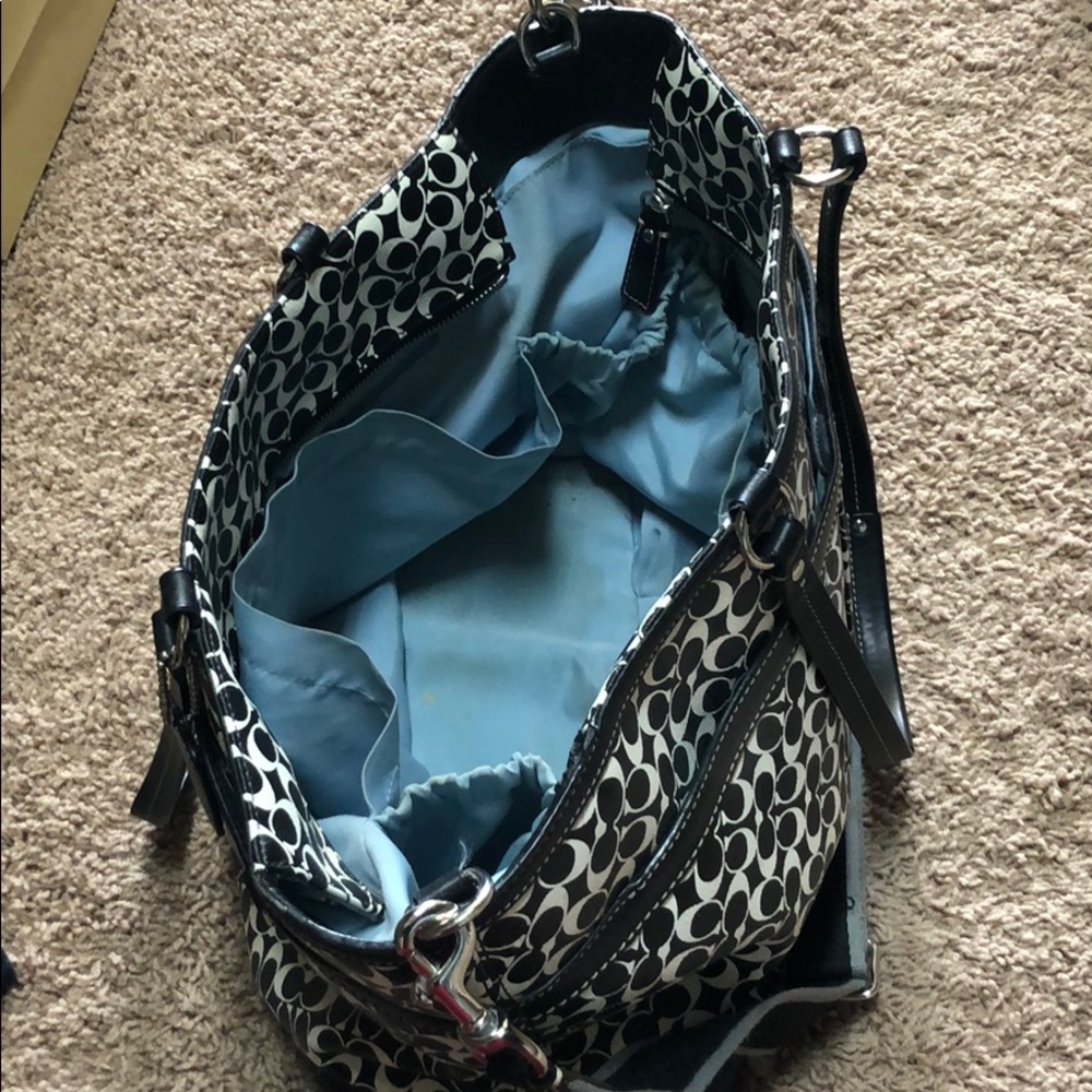 Coach diaper bag - Picture 4 of 8